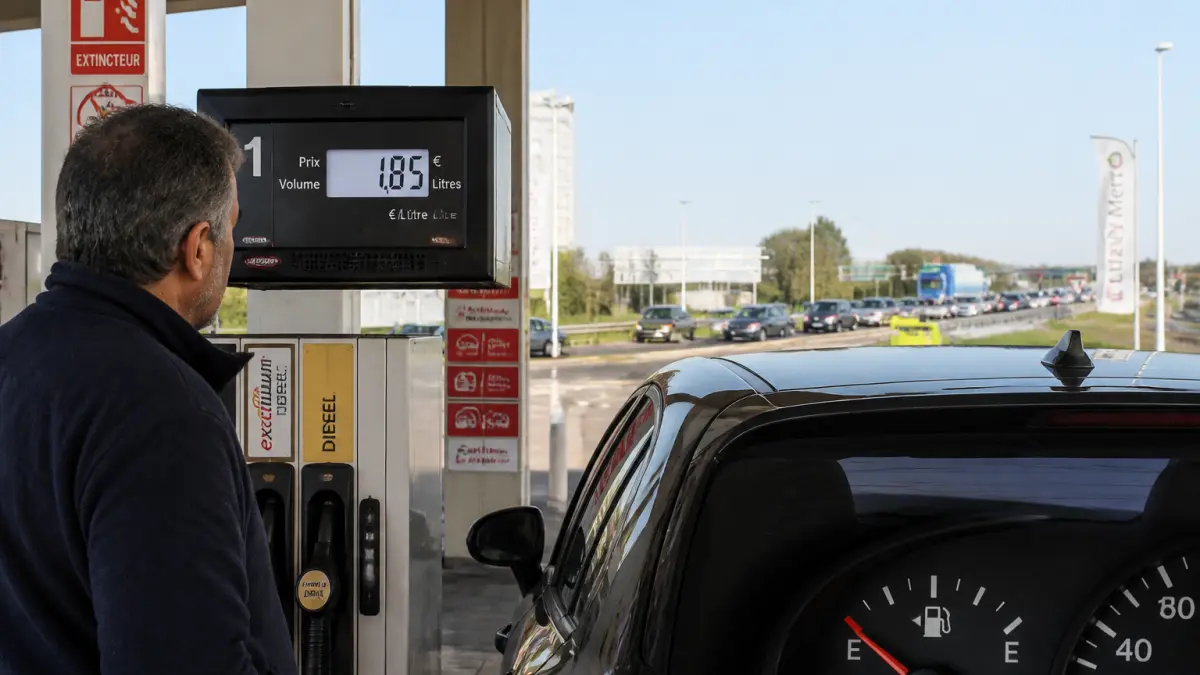 Prix du carburant : pourquoi les tarifs changent autant d’une station à l’autre