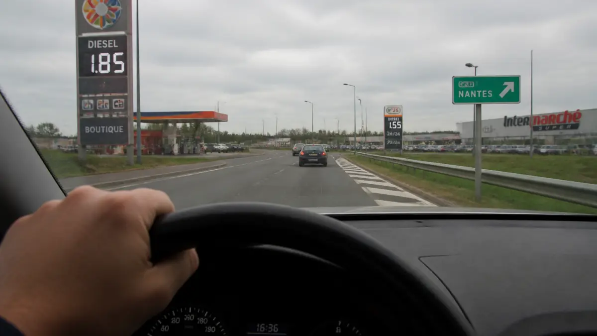 Prix du carburant : pourquoi les tarifs changent autant d’une station à l’autre