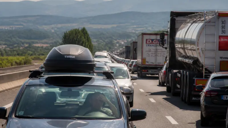 Autoroute A7 : pourquoi cet axe reste critique lors des grands départs